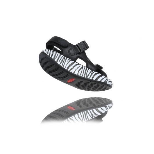 MBT KISUMU CLASSIC-MNYAMA Women's Casual Sandal in Black